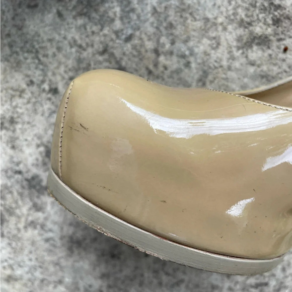 YSL Saint Laurent Tribtoo Taupe Leather Pumps, size 37.5 - Picture 13 of 16